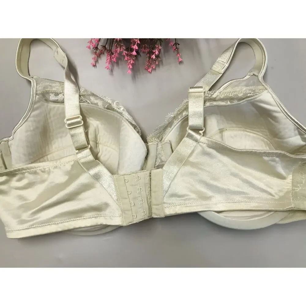 Vintage Playtex Secrets Satin & Lace #4022 Underwire Soft Cup Bra In Ivory 40DD